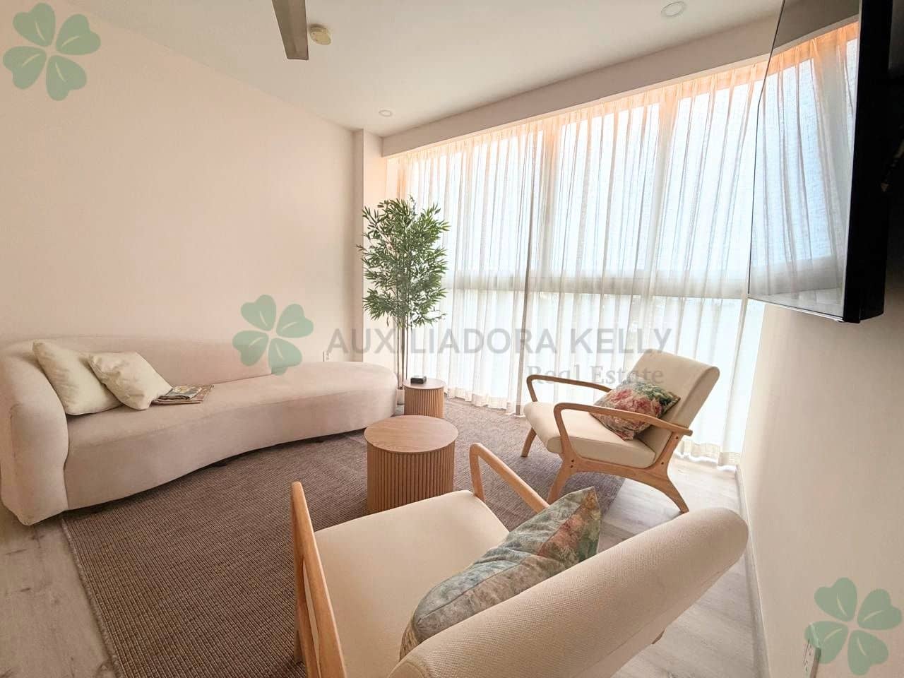 Apartamento amueblado con vista al lago