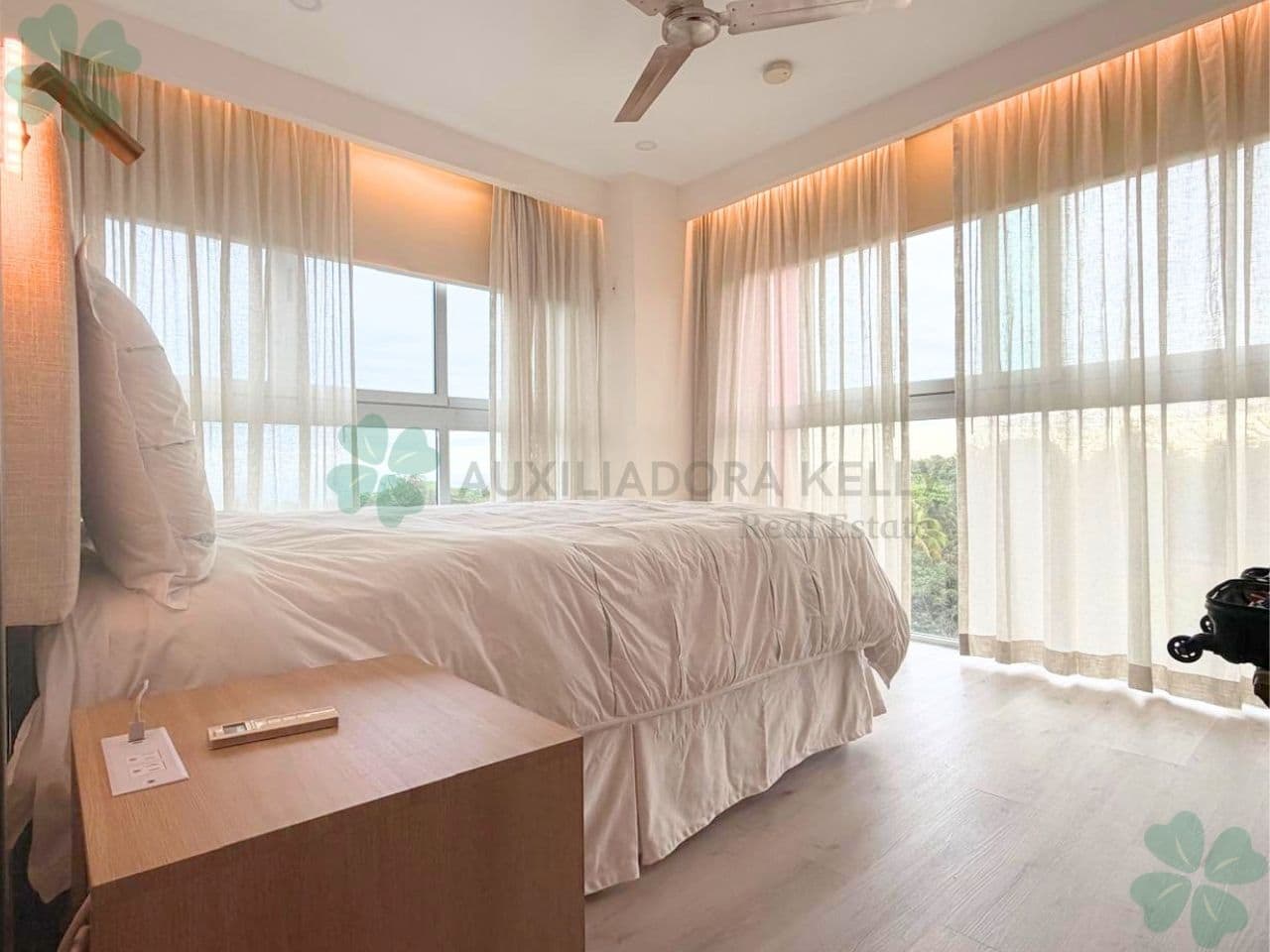 Apartamento amueblado con vista al lago