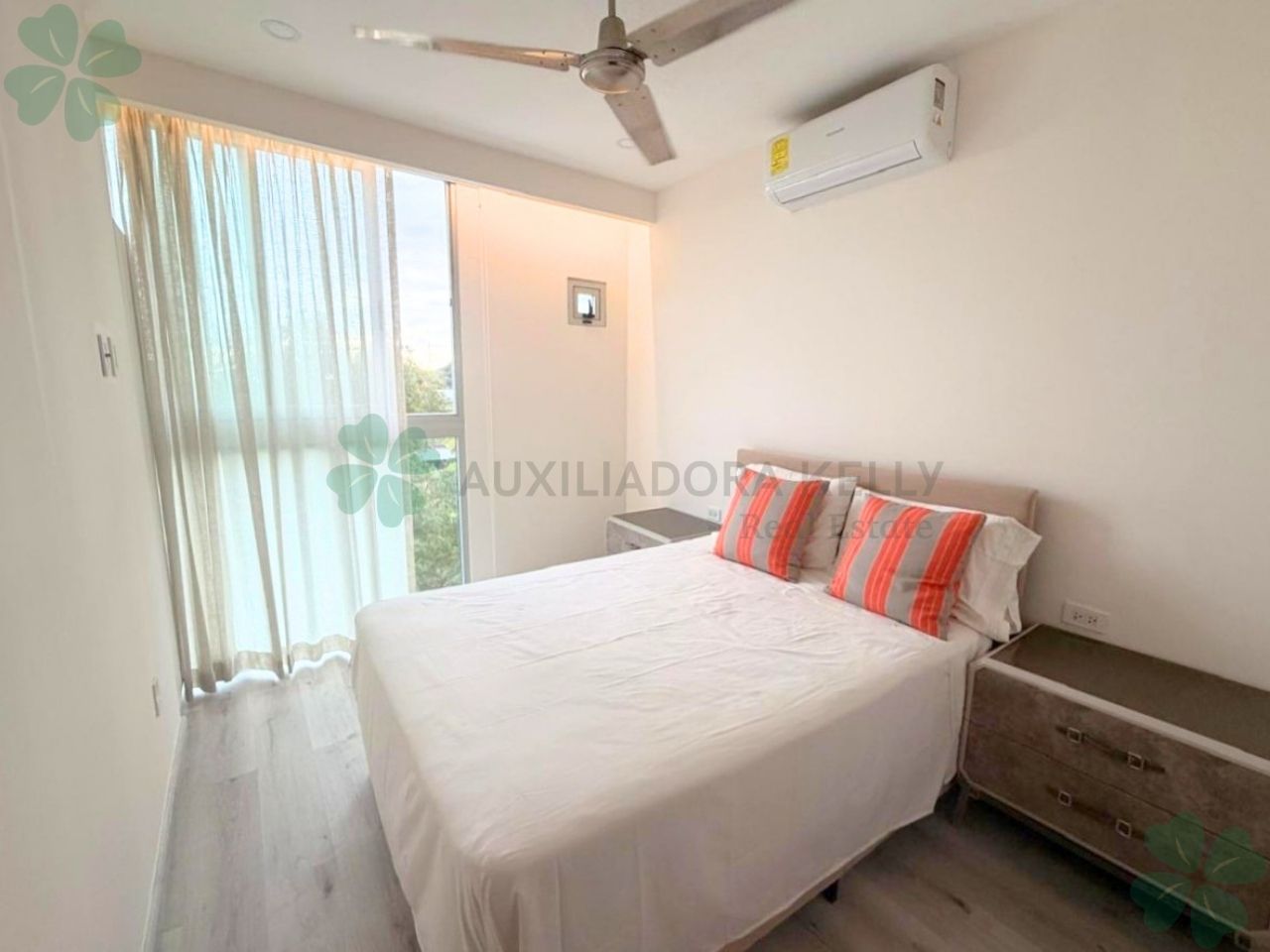 Apartamento amueblado con vista al lago