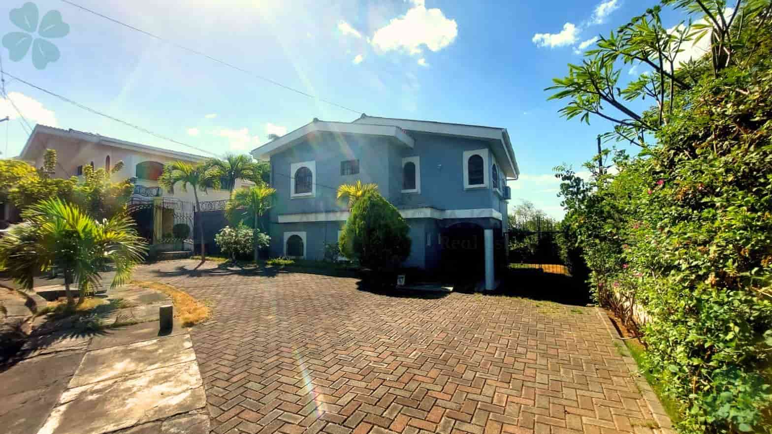 Bonita casa en venta en sector de Santo Domingo